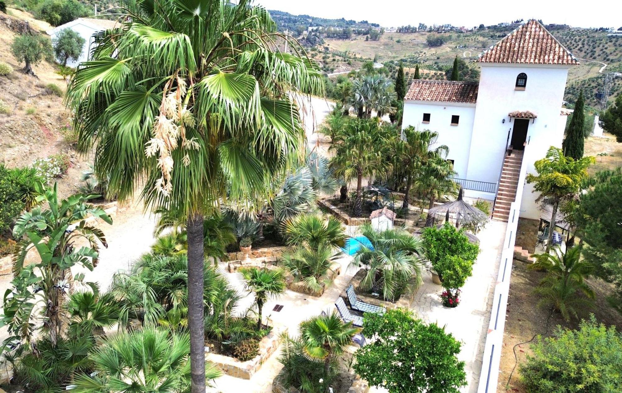 טולוקס Private Detached Chalet With Own Jacuzzi Mi Dushi מראה חיצוני תמונה