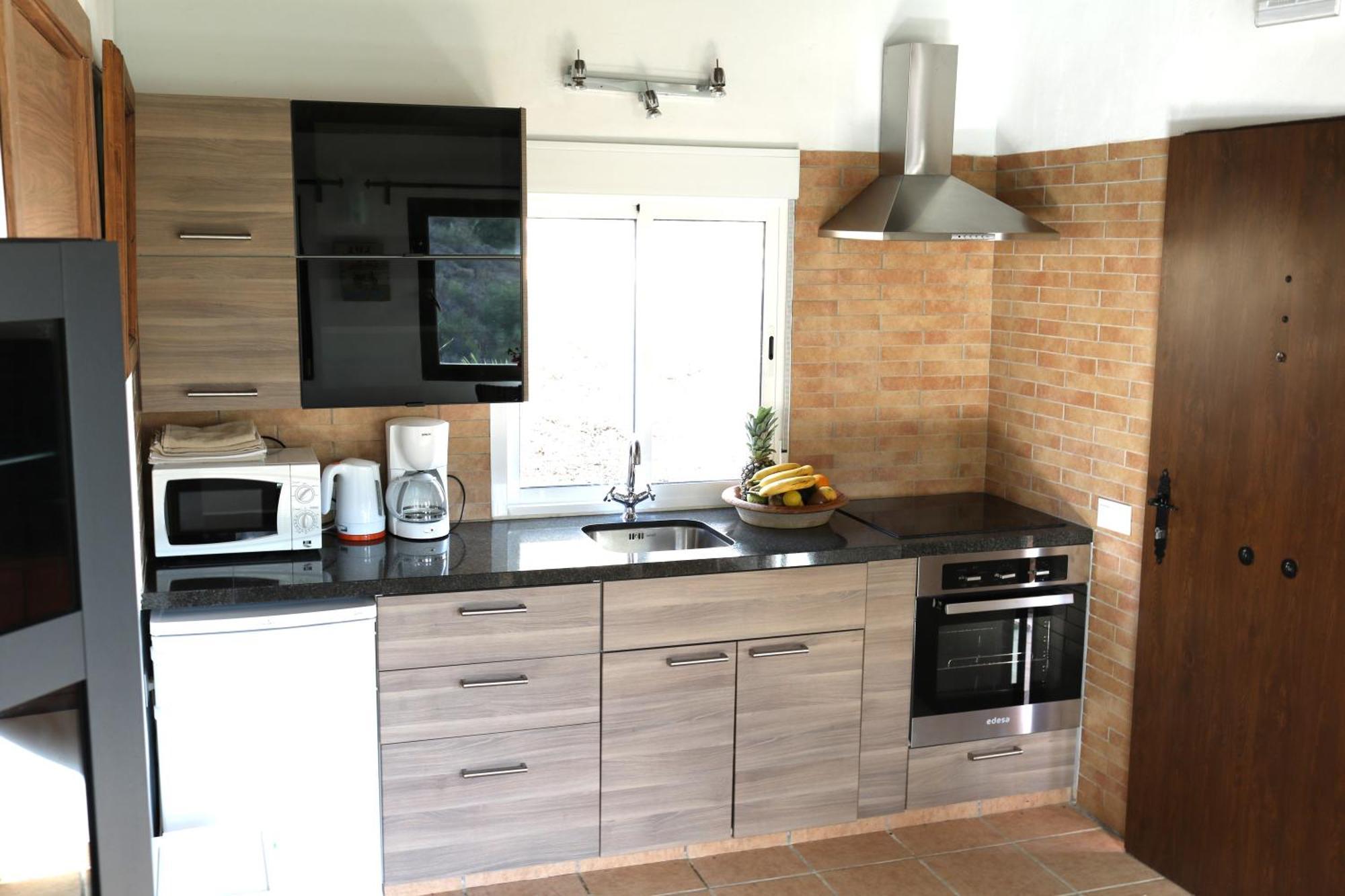 טולוקס Private Detached Chalet With Own Jacuzzi Mi Dushi מראה חיצוני תמונה