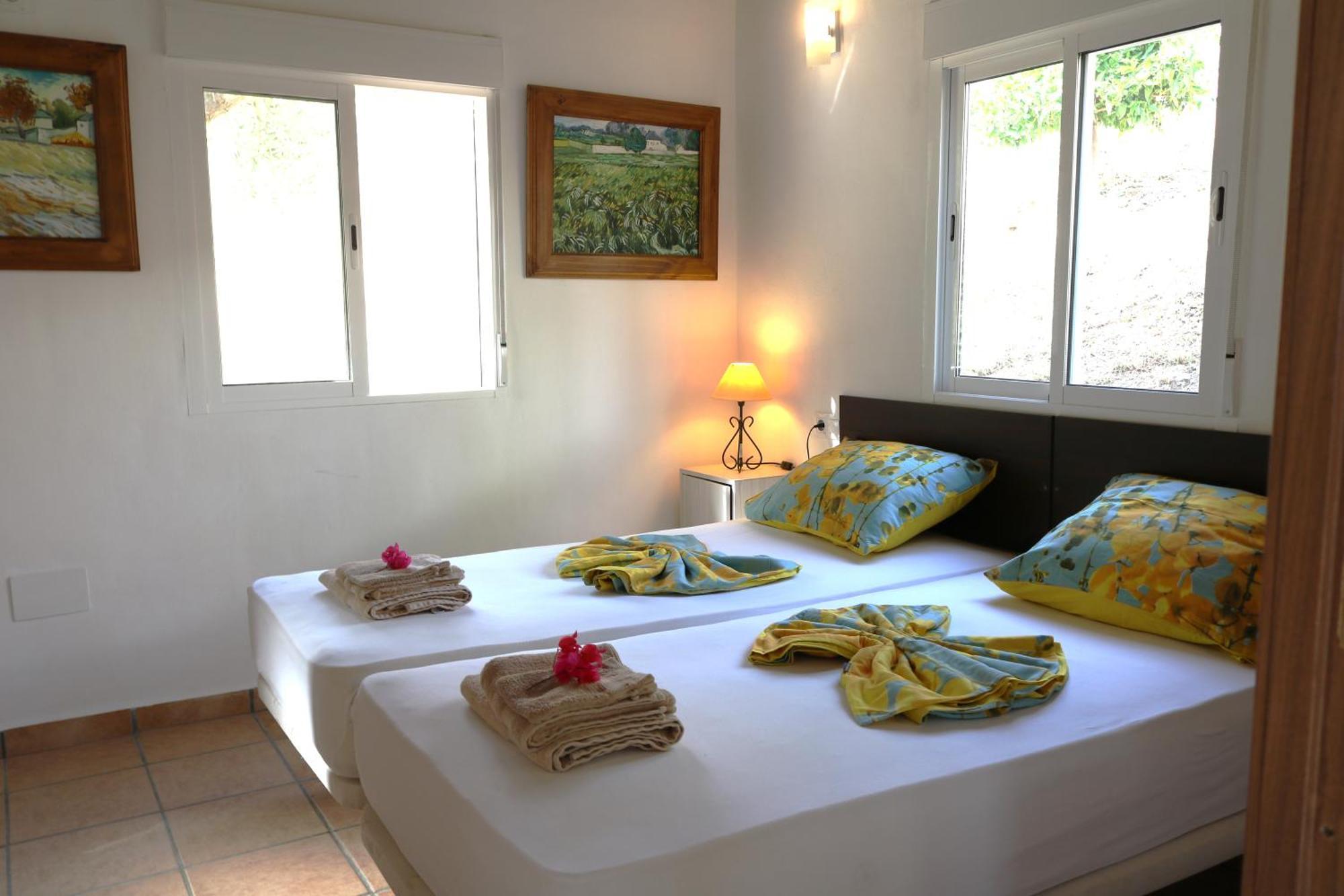 טולוקס Private Detached Chalet With Own Jacuzzi Mi Dushi מראה חיצוני תמונה