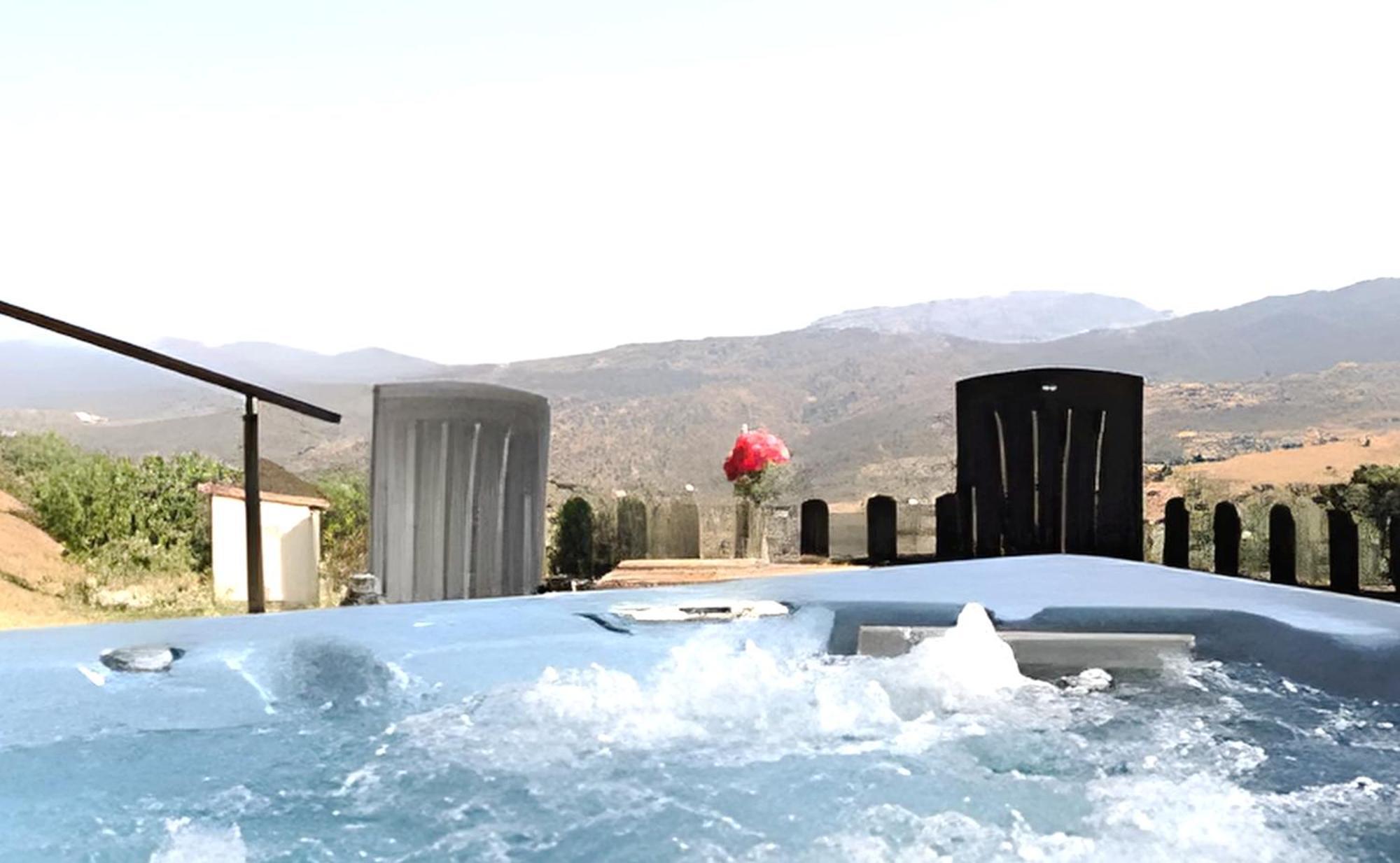 טולוקס Private Detached Chalet With Own Jacuzzi Mi Dushi מראה חיצוני תמונה
