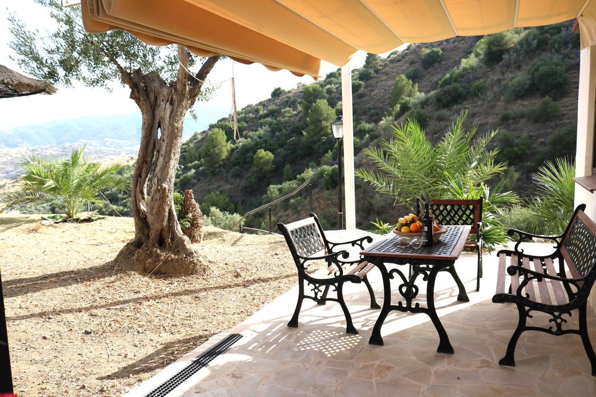 טולוקס Private Detached Chalet With Own Jacuzzi Mi Dushi מראה חיצוני תמונה