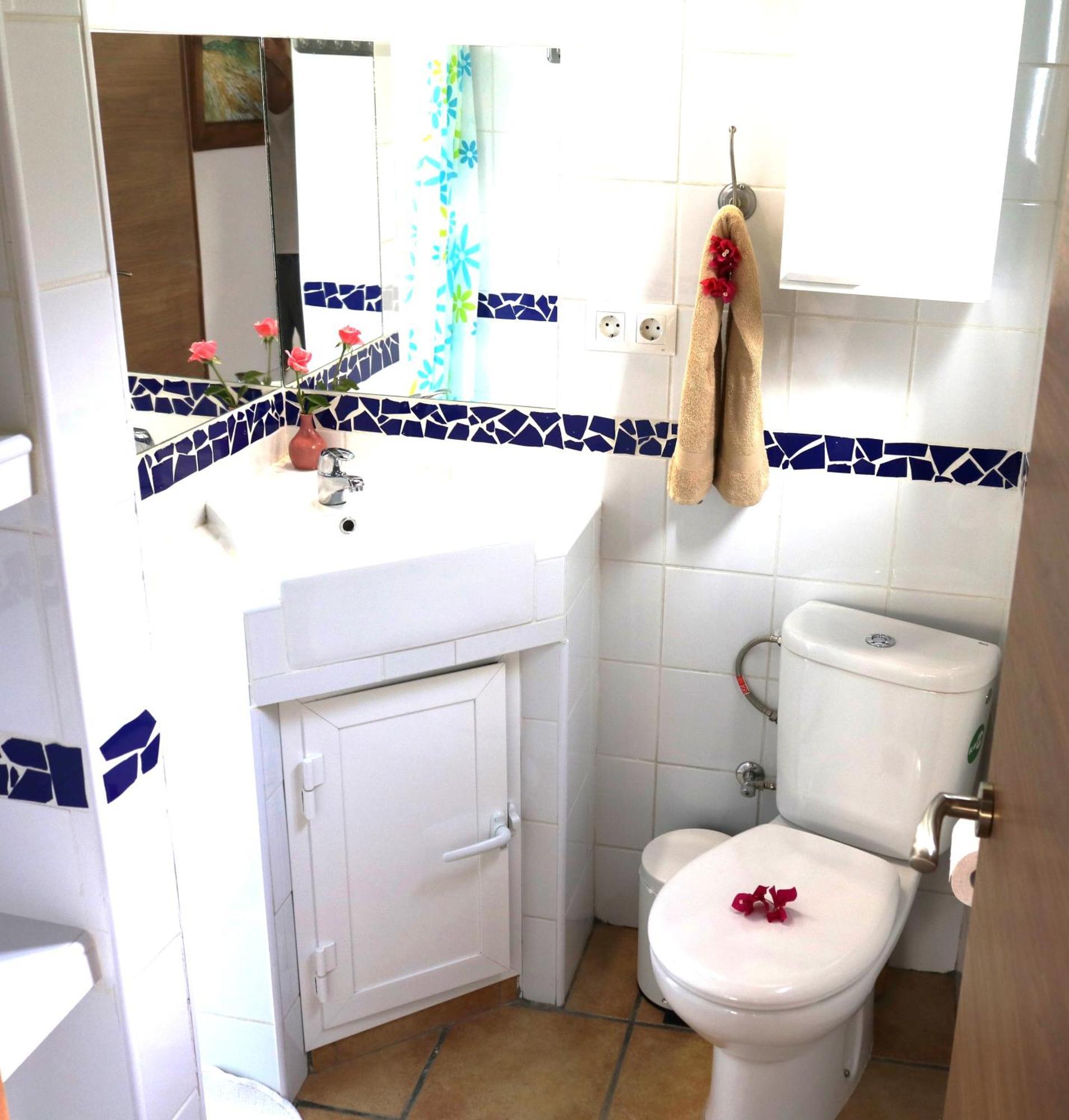 טולוקס Private Detached Chalet With Own Jacuzzi Mi Dushi מראה חיצוני תמונה